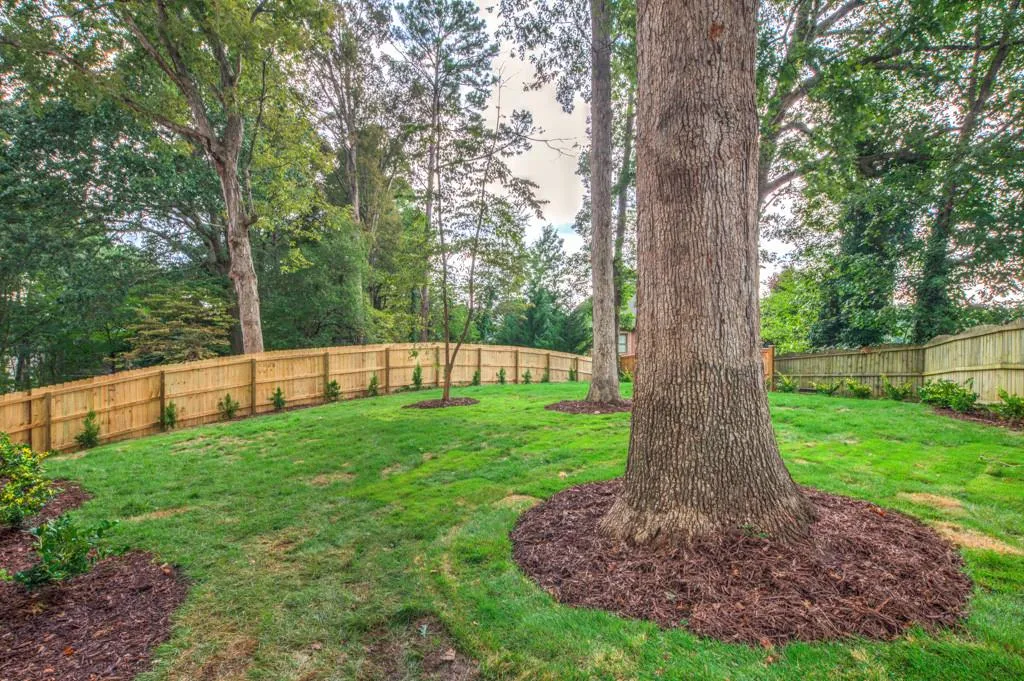 5 Long Island Place, Sandy Springs, Georgia 30328, 5 Bedrooms Bedrooms, ,3 BathroomsBathrooms,Residential,Sold,5 Long Island Place,5593979