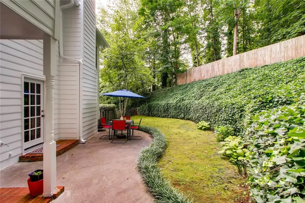 585 Calaveras Drive Ne, Sandy Springs, Georgia 30350, 4 Bedrooms Bedrooms, ,2 BathroomsBathrooms,Residential,Sold,585 Calaveras Drive Ne,6023685