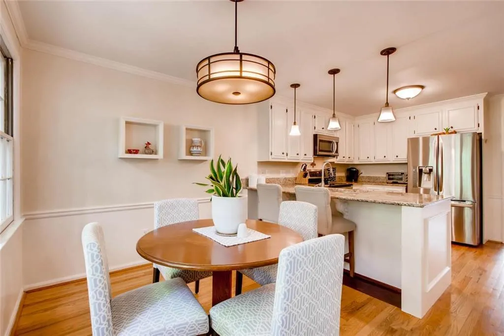 585 Calaveras Drive Ne, Sandy Springs, Georgia 30350, 4 Bedrooms Bedrooms, ,2 BathroomsBathrooms,Residential,Sold,585 Calaveras Drive Ne,6023685