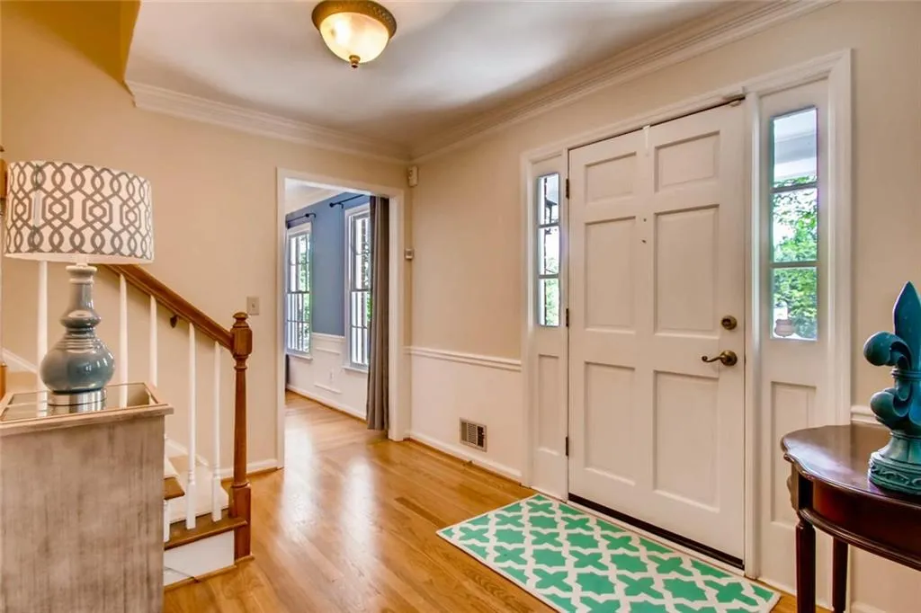 585 Calaveras Drive Ne, Sandy Springs, Georgia 30350, 4 Bedrooms Bedrooms, ,2 BathroomsBathrooms,Residential,Sold,585 Calaveras Drive Ne,6023685