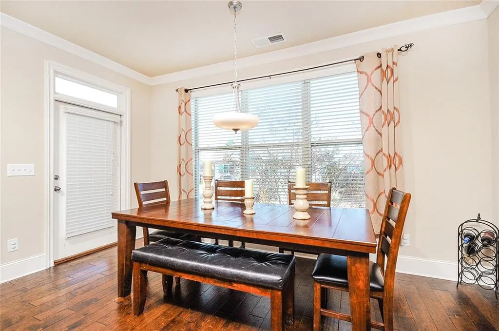 7645 Glisten Avenue, Atlanta, Georgia 30328, 4 Bedrooms Bedrooms, ,3 BathroomsBathrooms,Residential,Sold,7645 Glisten Avenue,6516218