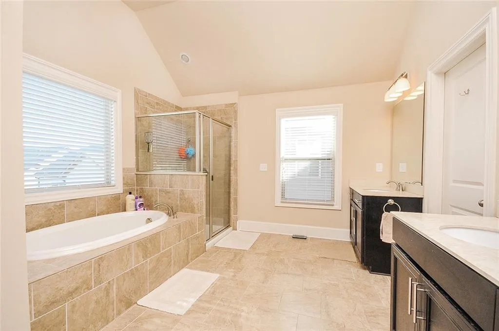 7645 Glisten Avenue, Atlanta, Georgia 30328, 4 Bedrooms Bedrooms, ,3 BathroomsBathrooms,Residential,Sold,7645 Glisten Avenue,6516218