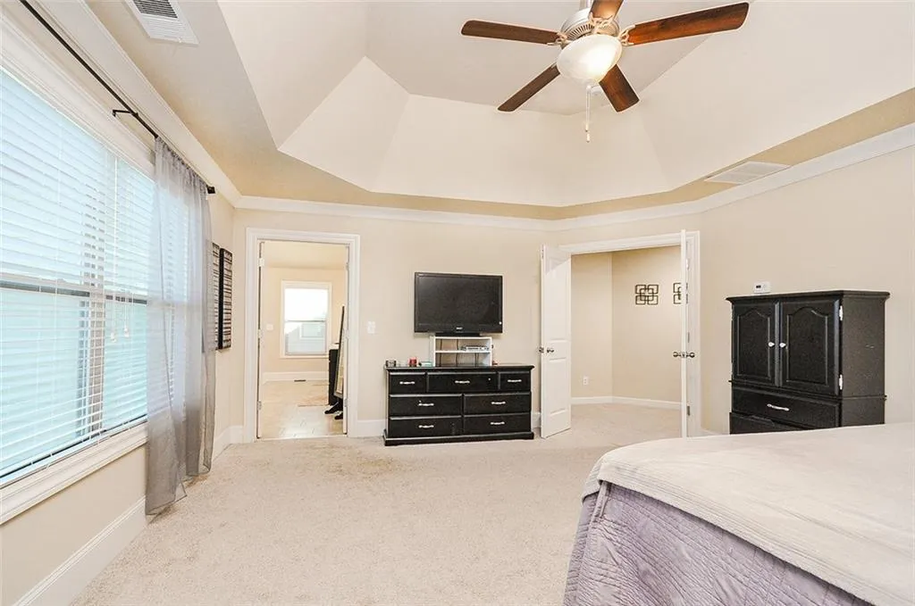 7645 Glisten Avenue, Atlanta, Georgia 30328, 4 Bedrooms Bedrooms, ,3 BathroomsBathrooms,Residential,Sold,7645 Glisten Avenue,6516218