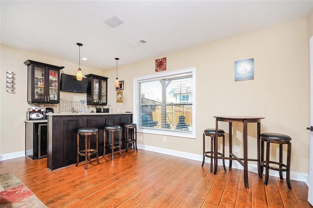 7645 Glisten Avenue, Atlanta, Georgia 30328, 4 Bedrooms Bedrooms, ,3 BathroomsBathrooms,Residential,Sold,7645 Glisten Avenue,6516218