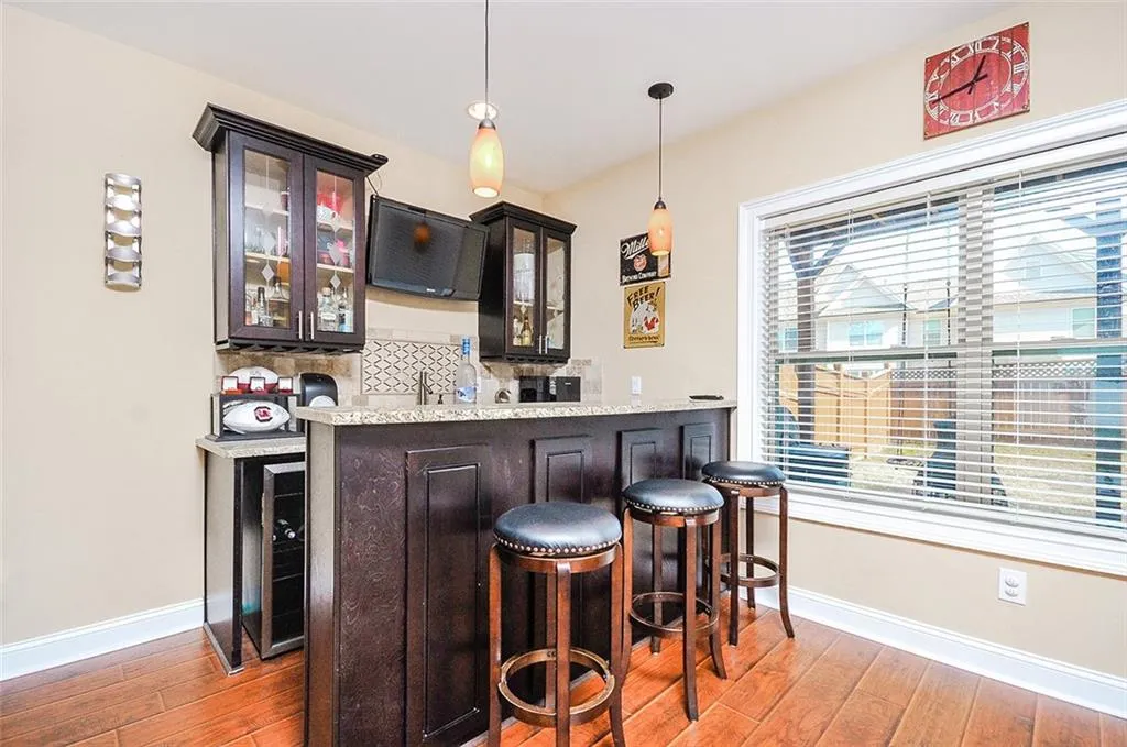 7645 Glisten Avenue, Atlanta, Georgia 30328, 4 Bedrooms Bedrooms, ,3 BathroomsBathrooms,Residential,Sold,7645 Glisten Avenue,6516218