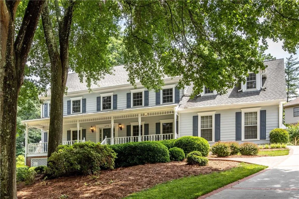 475 Hunters Crossing Drive, Sandy Springs, Georgia 30328, 4 Bedrooms Bedrooms, ,3 BathroomsBathrooms,Residential,Sold,475 Hunters Crossing Drive,6017863