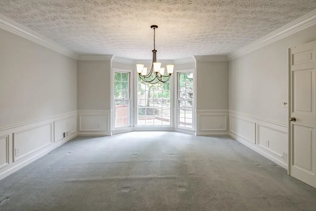475 Hunters Crossing Drive, Sandy Springs, Georgia 30328, 4 Bedrooms Bedrooms, ,3 BathroomsBathrooms,Residential,Sold,475 Hunters Crossing Drive,6017863