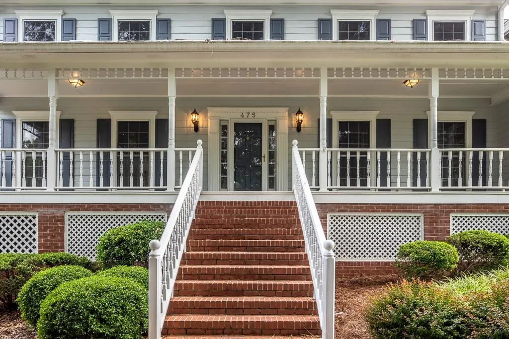 475 Hunters Crossing Drive, Sandy Springs, Georgia 30328, 4 Bedrooms Bedrooms, ,3 BathroomsBathrooms,Residential,Sold,475 Hunters Crossing Drive,6017863