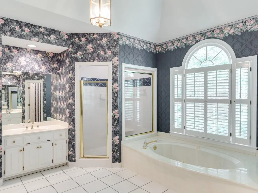 230 Woodchase Close, Atlanta, Georgia 30319, 3 Bedrooms Bedrooms, ,4 BathroomsBathrooms,Residential,Sold,230 Woodchase Close,5896691