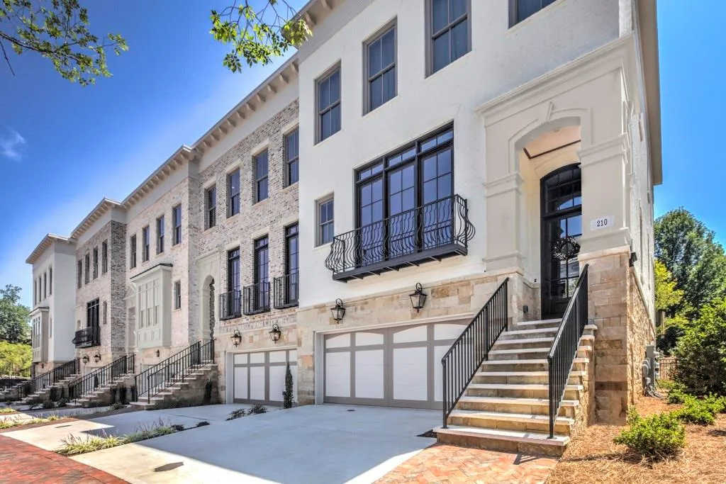 5970 Teton Way, Sandy Springs, Georgia 30328, 4 Bedrooms Bedrooms, ,3 BathroomsBathrooms,Residential,Sold,5970 Teton Way,5927928