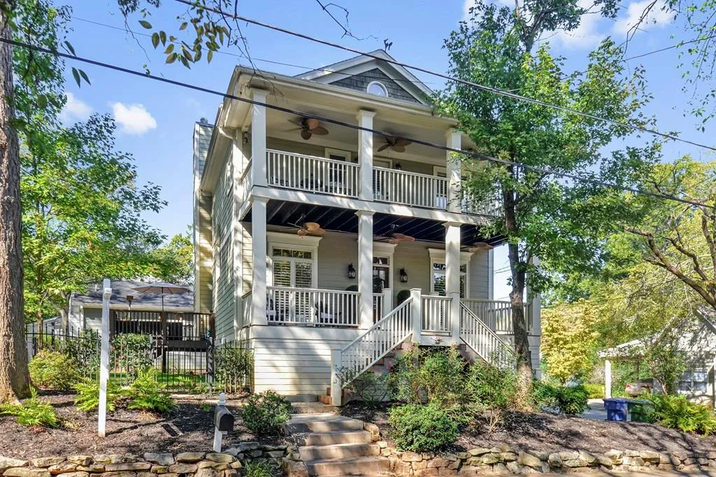 1050 Tumlin Street Nw, Atlanta, Georgia 30318, 3 Bedrooms Bedrooms, ,2 BathroomsBathrooms,Residential,Sold,1050 Tumlin Street Nw,6087161