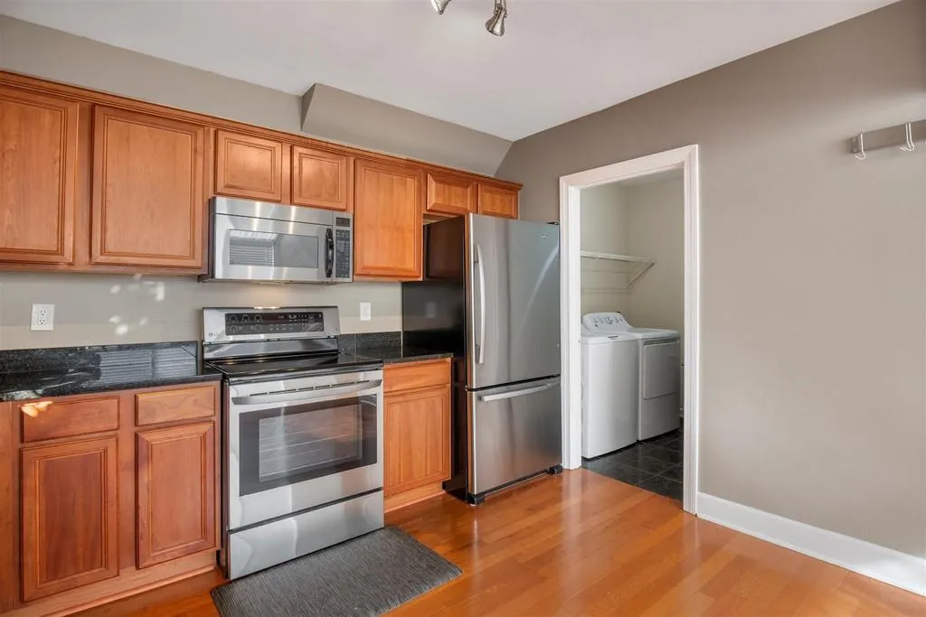 33 Mount Vernon Circle, Atlanta, Georgia 30338, 2 Bedrooms Bedrooms, ,2 BathroomsBathrooms,Residential,Sold,33 Mount Vernon Circle,6785098