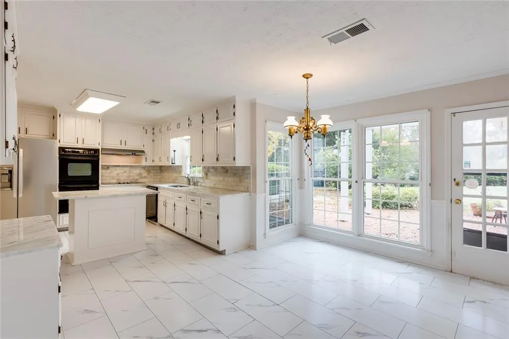 255 Zephyr Court, Atlanta, Georgia 30350, 4 Bedrooms Bedrooms, ,2 BathroomsBathrooms,Residential,Sold,255 Zephyr Court,7484958