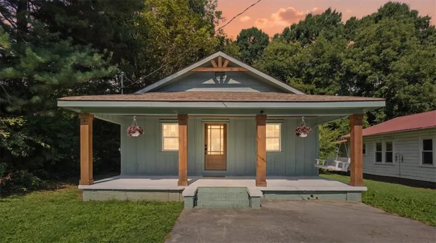 607 Harlan Street, Calhoun, Georgia 30701