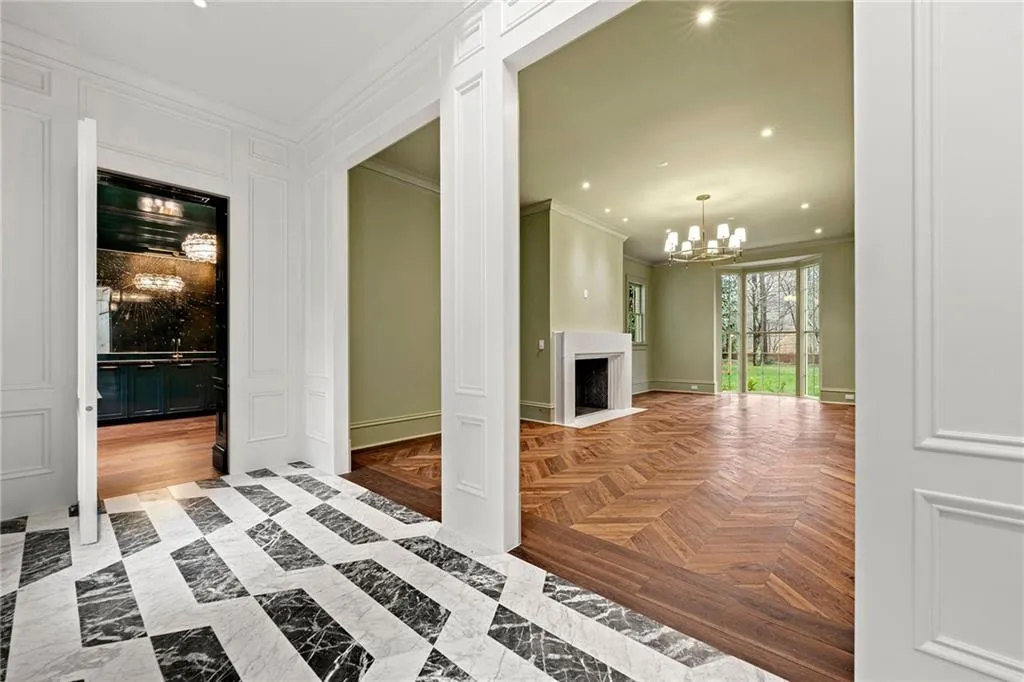3488 Tuxedo Road Nw, Atlanta, Georgia 30305, 5 Bedrooms Bedrooms, ,6 BathroomsBathrooms,Residential,For Sale,3488 Tuxedo Road Nw,7488652