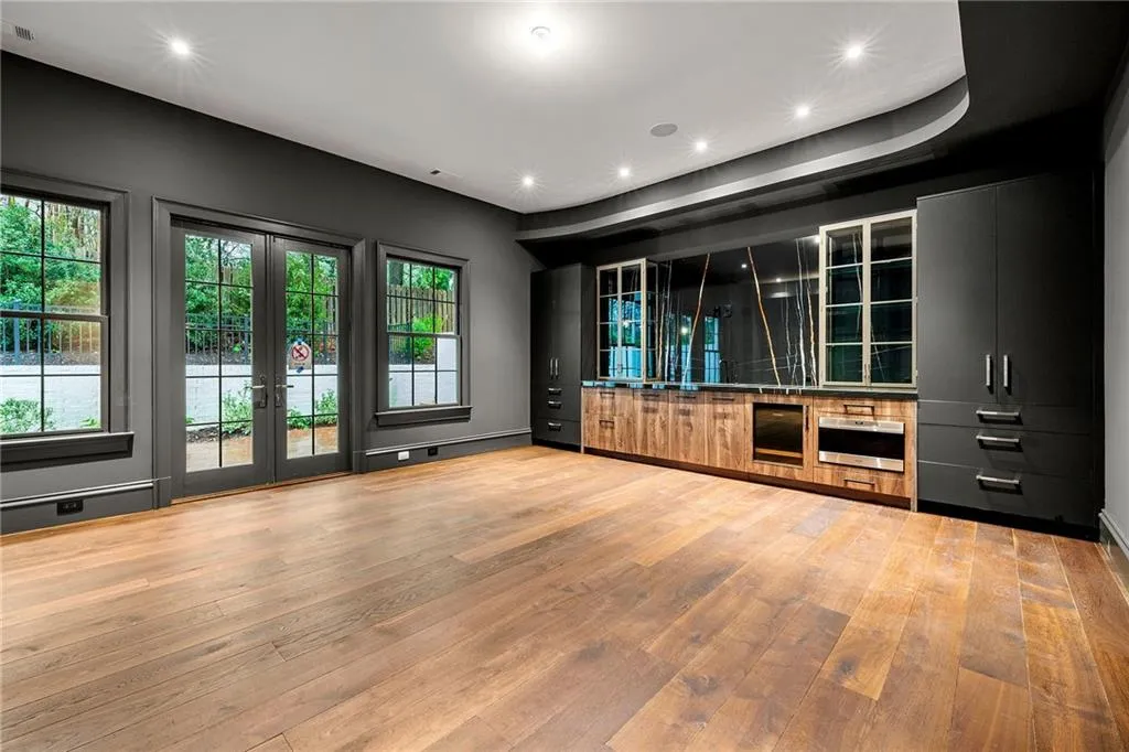 3488 Tuxedo Road Nw, Atlanta, Georgia 30305, 5 Bedrooms Bedrooms, ,6 BathroomsBathrooms,Residential,For Sale,3488 Tuxedo Road Nw,7488652