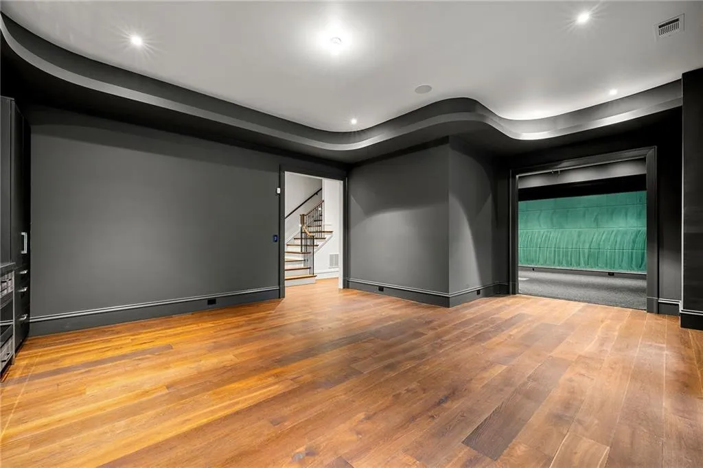 3488 Tuxedo Road Nw, Atlanta, Georgia 30305, 5 Bedrooms Bedrooms, ,6 BathroomsBathrooms,Residential,For Sale,3488 Tuxedo Road Nw,7488652