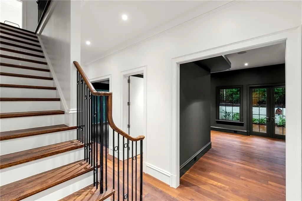 3488 Tuxedo Road Nw, Atlanta, Georgia 30305, 5 Bedrooms Bedrooms, ,6 BathroomsBathrooms,Residential,For Sale,3488 Tuxedo Road Nw,7488652