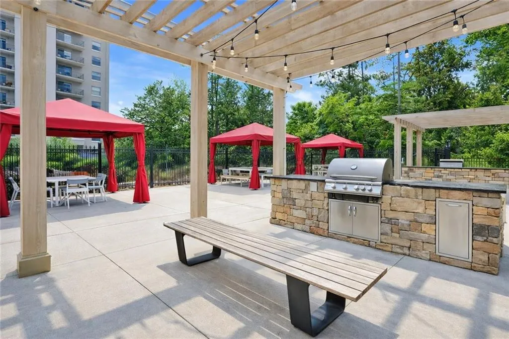 799 Hammond Drive Unit 423, Atlanta, Georgia 30328, 2 Bedrooms Bedrooms, ,2 BathroomsBathrooms,Residential,For Sale,799 Hammond Drive Unit 423,7733691