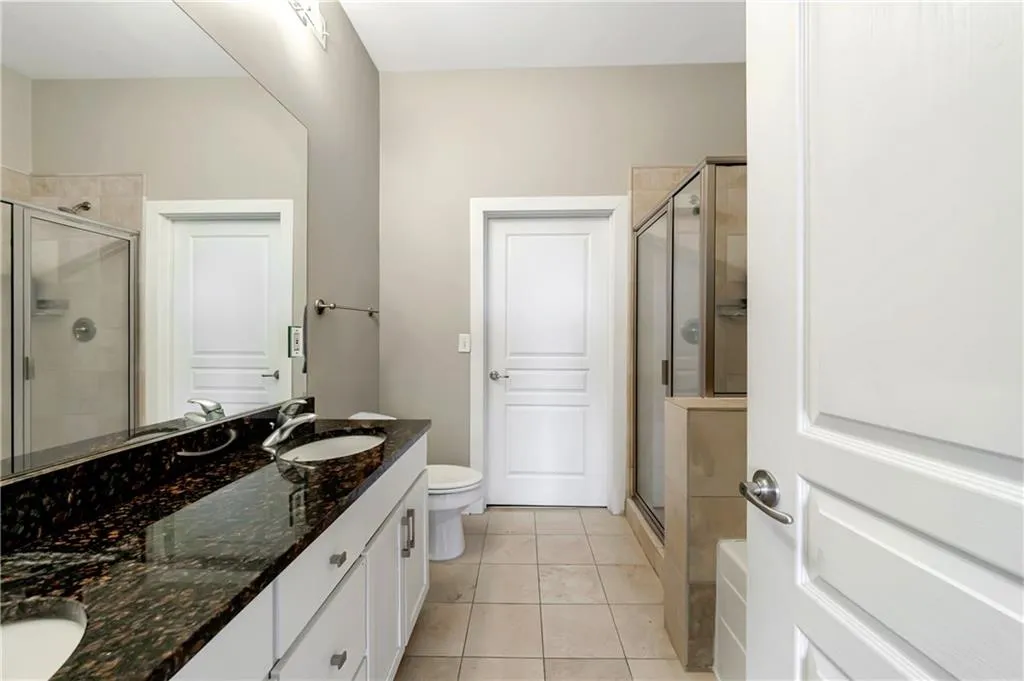 799 Hammond Drive Unit 423, Atlanta, Georgia 30328, 2 Bedrooms Bedrooms, ,2 BathroomsBathrooms,Residential,For Sale,799 Hammond Drive Unit 423,7733691