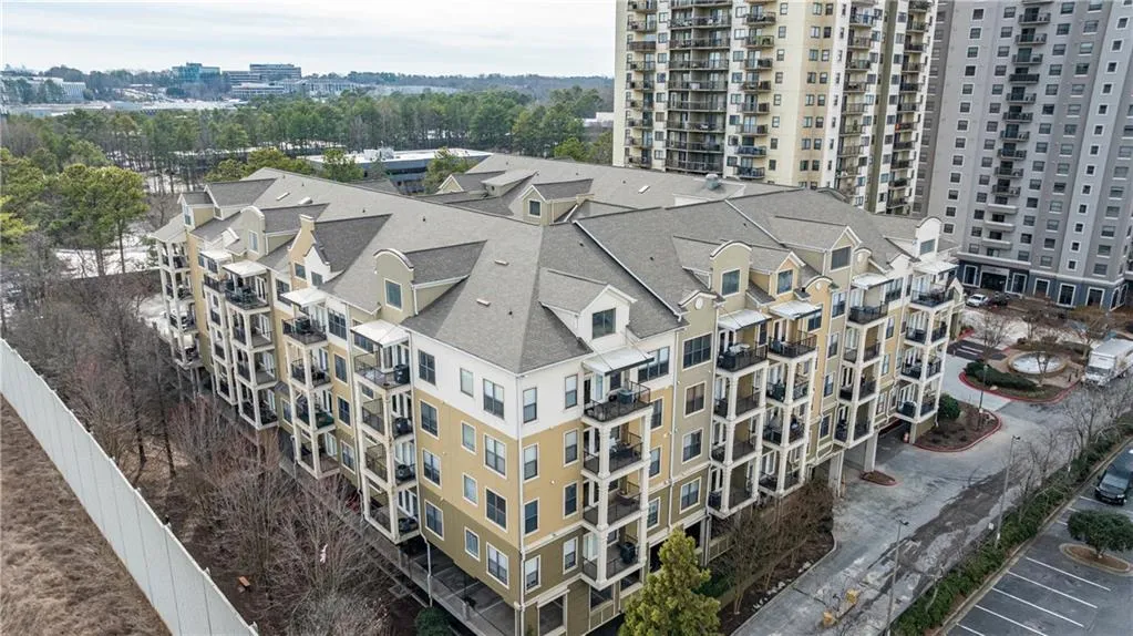 799 Hammond Drive Unit 423, Atlanta, Georgia 30328, 2 Bedrooms Bedrooms, ,2 BathroomsBathrooms,Residential,For Sale,799 Hammond Drive Unit 423,7733691