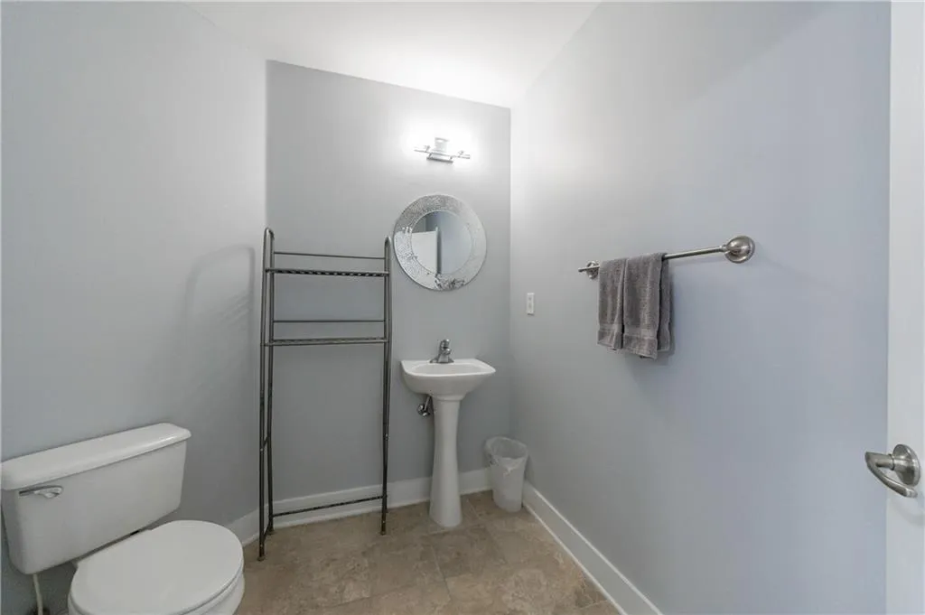 799 Hammond Drive Unit 423, Atlanta, Georgia 30328, 2 Bedrooms Bedrooms, ,2 BathroomsBathrooms,Residential,For Sale,799 Hammond Drive Unit 423,7733691