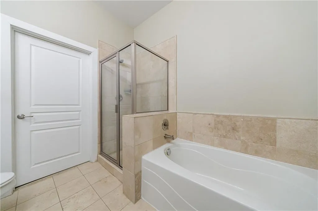 799 Hammond Drive Unit 423, Atlanta, Georgia 30328, 2 Bedrooms Bedrooms, ,2 BathroomsBathrooms,Residential,For Sale,799 Hammond Drive Unit 423,7733691