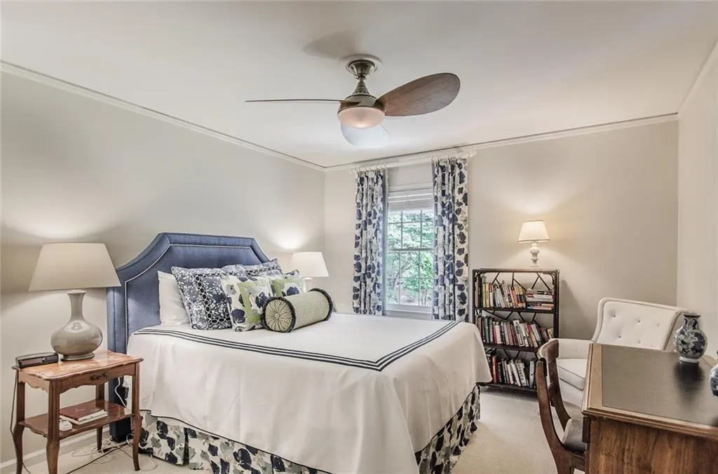 925 Riverside Trace, Sandy Springs, Georgia 30328, 5 Bedrooms Bedrooms, ,3 BathroomsBathrooms,Residential,Sold,925 Riverside Trace,5689787