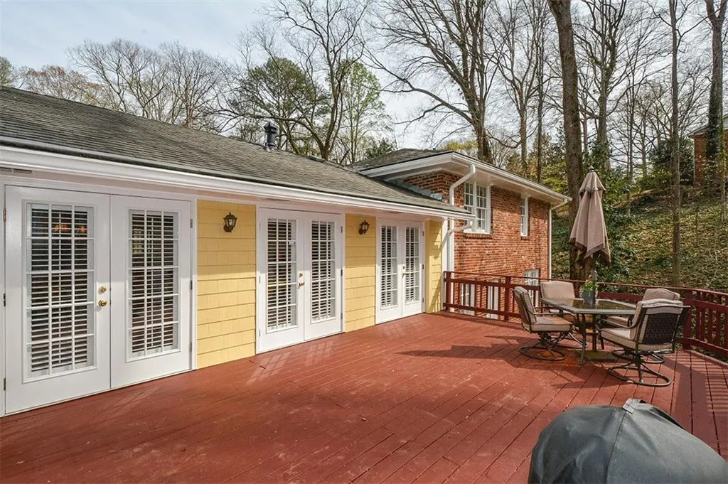 5572 Sherrell Drive, Sandy Springs, Georgia 30342, 4 Bedrooms Bedrooms, ,3 BathroomsBathrooms,Residential,Sold,5572 Sherrell Drive,5661233