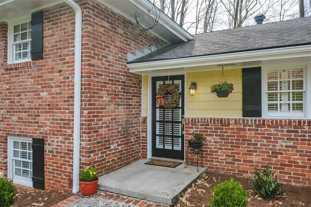 5572 Sherrell Drive, Sandy Springs, Georgia 30342, 4 Bedrooms Bedrooms, ,3 BathroomsBathrooms,Residential,Sold,5572 Sherrell Drive,5661233