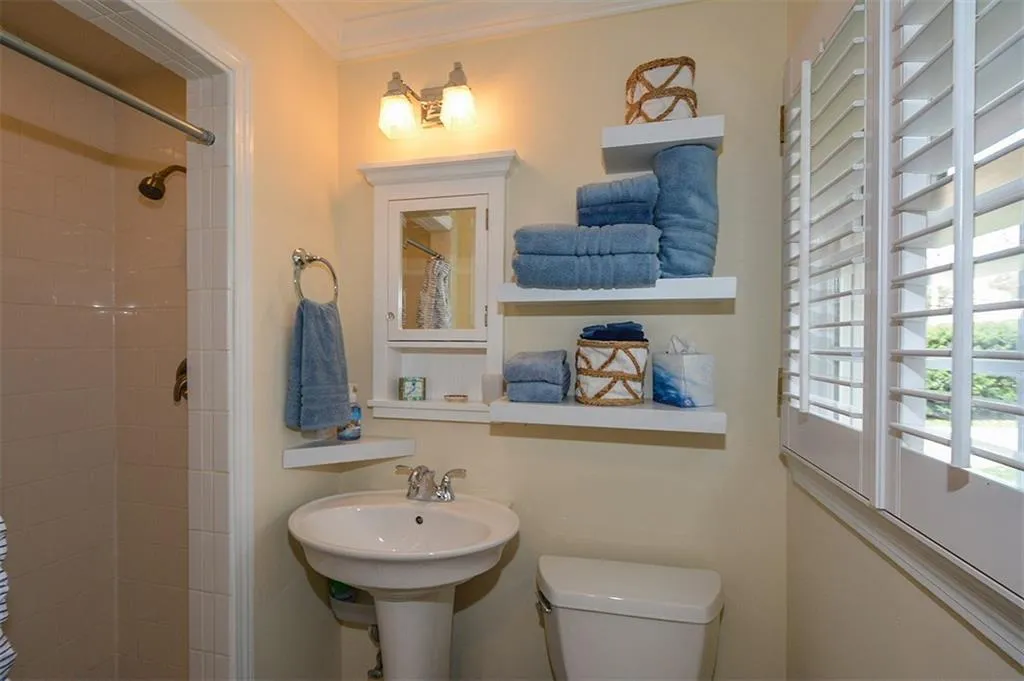 5572 Sherrell Drive, Sandy Springs, Georgia 30342, 4 Bedrooms Bedrooms, ,3 BathroomsBathrooms,Residential,Sold,5572 Sherrell Drive,5661233