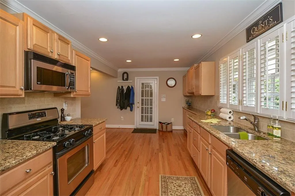 5572 Sherrell Drive, Sandy Springs, Georgia 30342, 4 Bedrooms Bedrooms, ,3 BathroomsBathrooms,Residential,Sold,5572 Sherrell Drive,5661233