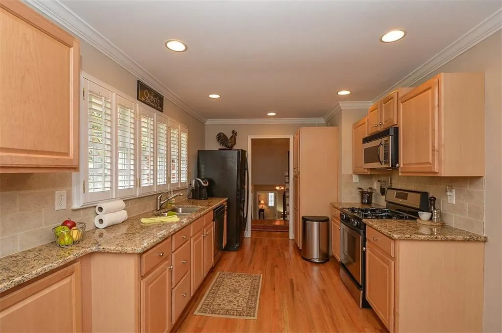 5572 Sherrell Drive, Sandy Springs, Georgia 30342, 4 Bedrooms Bedrooms, ,3 BathroomsBathrooms,Residential,Sold,5572 Sherrell Drive,5661233