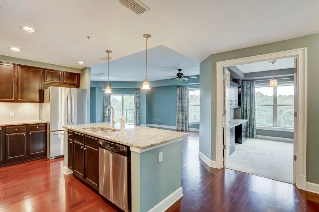 200 River Vista Drive Unit 539, Atlanta, Georgia 30339, 2 Bedrooms Bedrooms, ,2 BathroomsBathrooms,Residential,Sold,200 River Vista Drive Unit 539,6609733