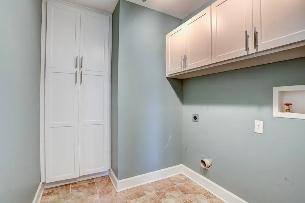 200 River Vista Drive Unit 539, Atlanta, Georgia 30339, 2 Bedrooms Bedrooms, ,2 BathroomsBathrooms,Residential,Sold,200 River Vista Drive Unit 539,6609733