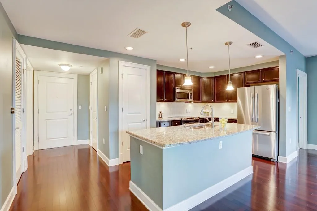 200 River Vista Drive Unit 539, Atlanta, Georgia 30339, 2 Bedrooms Bedrooms, ,2 BathroomsBathrooms,Residential,Sold,200 River Vista Drive Unit 539,6609733