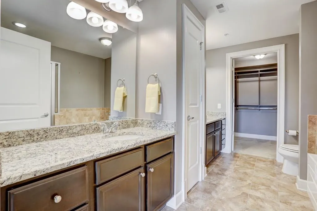 200 River Vista Drive Unit 539, Atlanta, Georgia 30339, 2 Bedrooms Bedrooms, ,2 BathroomsBathrooms,Residential,Sold,200 River Vista Drive Unit 539,6609733