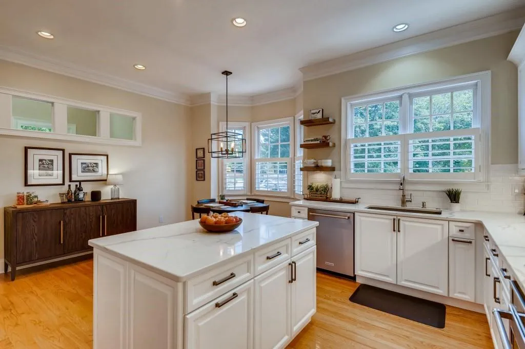 5968 Reddington Way, Sandy Springs, Georgia 30328, 3 Bedrooms Bedrooms, ,3 BathroomsBathrooms,Residential,Sold,5968 Reddington Way,6940441
