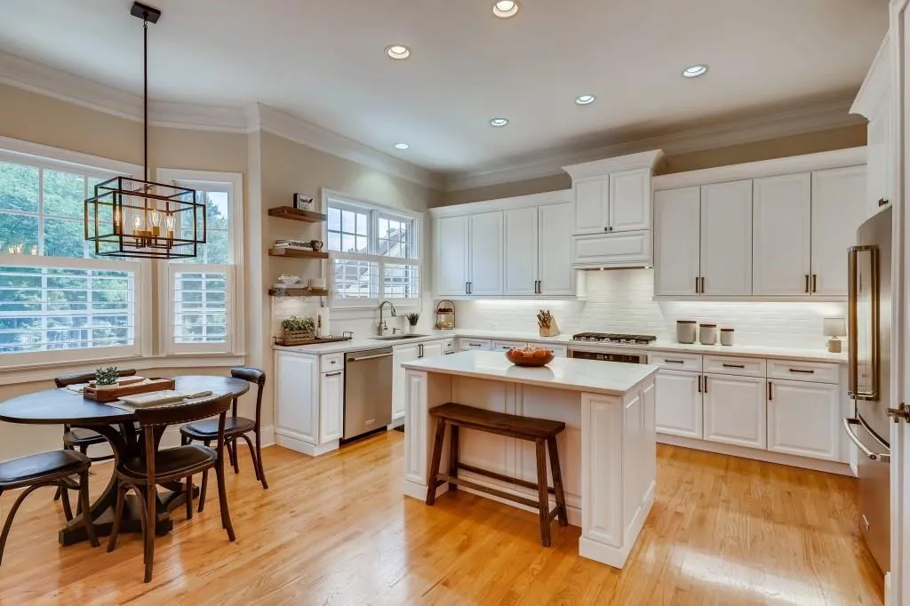 5968 Reddington Way, Sandy Springs, Georgia 30328, 3 Bedrooms Bedrooms, ,3 BathroomsBathrooms,Residential,Sold,5968 Reddington Way,6940441