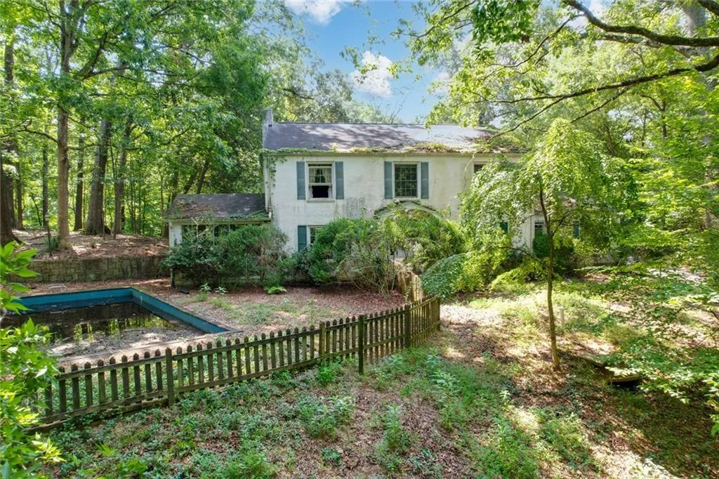 1700 W Paces Ferry Road Nw, Atlanta, Georgia 30327, ,Land,For Sale,1700 W Paces Ferry Road Nw,7609308