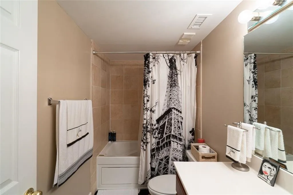 795 Hammond Drive Unit 1613, Atlanta, Georgia 30328, 2 Bedrooms Bedrooms, ,2 BathroomsBathrooms,Residential,Sold,795 Hammond Drive Unit 1613,6955769