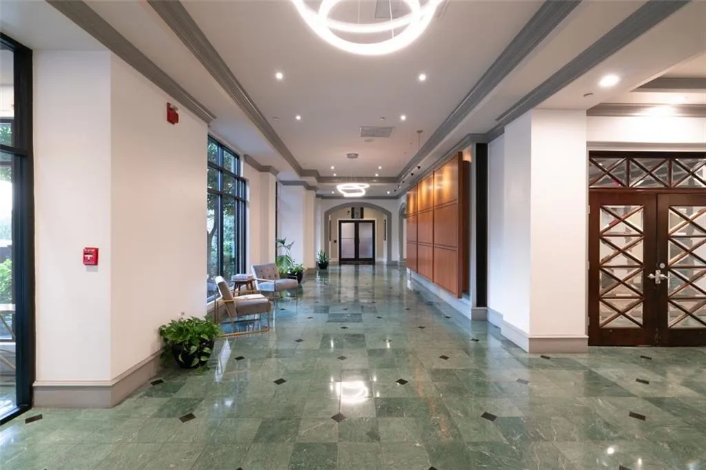 795 Hammond Drive Unit 1613, Atlanta, Georgia 30328, 2 Bedrooms Bedrooms, ,2 BathroomsBathrooms,Residential,Sold,795 Hammond Drive Unit 1613,6955769