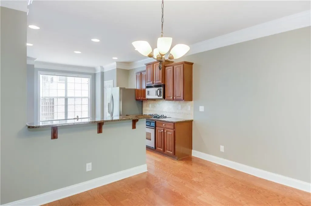 638 Pember Point Unit 638, Sandy Springs, Georgia 30350, 3 Bedrooms Bedrooms, ,3 BathroomsBathrooms,Residential,Sold,638 Pember Point Unit 638,6894543