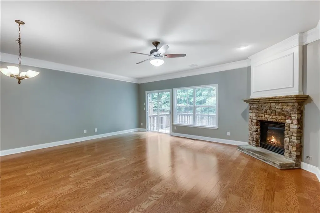 638 Pember Point Unit 638, Sandy Springs, Georgia 30350, 3 Bedrooms Bedrooms, ,3 BathroomsBathrooms,Residential,Sold,638 Pember Point Unit 638,6894543