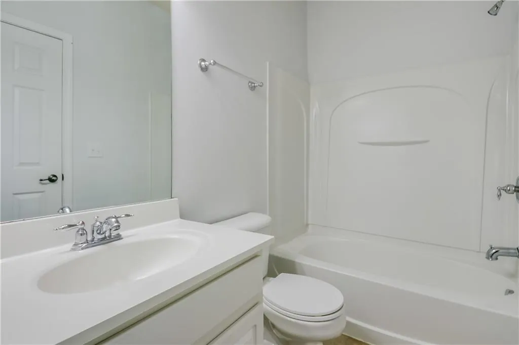 638 Pember Point Unit 638, Sandy Springs, Georgia 30350, 3 Bedrooms Bedrooms, ,3 BathroomsBathrooms,Residential,Sold,638 Pember Point Unit 638,6894543