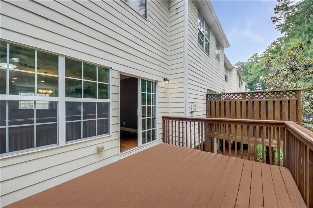 638 Pember Point Unit 638, Sandy Springs, Georgia 30350, 3 Bedrooms Bedrooms, ,3 BathroomsBathrooms,Residential,Sold,638 Pember Point Unit 638,6894543