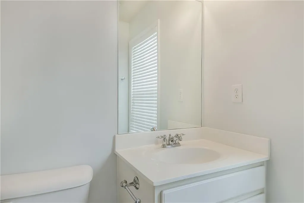 638 Pember Point Unit 638, Sandy Springs, Georgia 30350, 3 Bedrooms Bedrooms, ,3 BathroomsBathrooms,Residential,Sold,638 Pember Point Unit 638,6894543