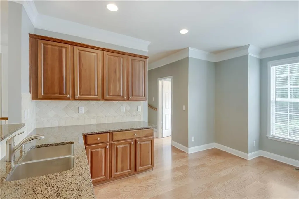 638 Pember Point Unit 638, Sandy Springs, Georgia 30350, 3 Bedrooms Bedrooms, ,3 BathroomsBathrooms,Residential,Sold,638 Pember Point Unit 638,6894543