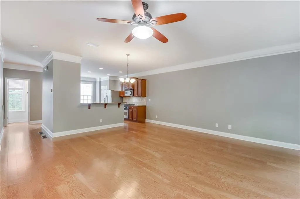 638 Pember Point Unit 638, Sandy Springs, Georgia 30350, 3 Bedrooms Bedrooms, ,3 BathroomsBathrooms,Residential,Sold,638 Pember Point Unit 638,6894543