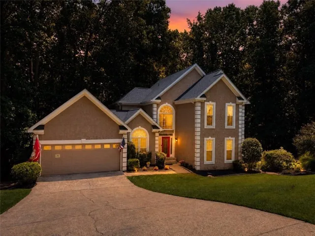 3905 N Seminole Way, Woodstock, Georgia 30189